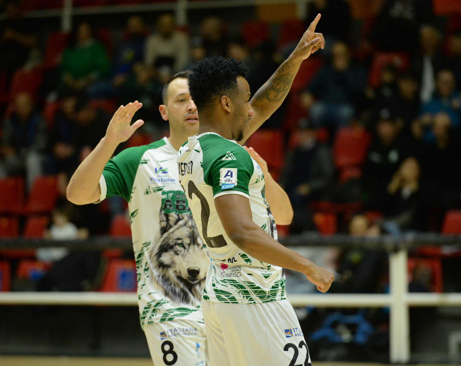 Serie A KINTO, galeotto il derby Avellino: il Napoli Futsal cade per mano di un grande Sandro Abate. Giornata dura per le big