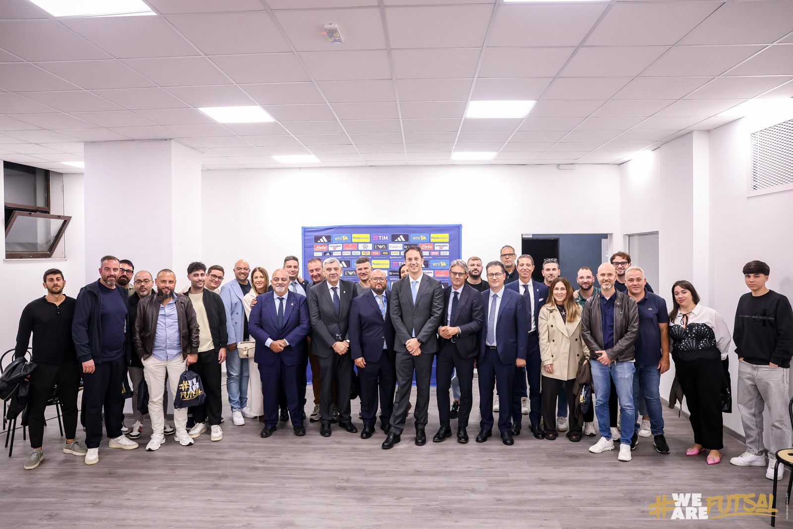 Riunione con le società calabresi, Castiglia: “Confronto e condivisione degli obiettivi raggiunti. La grande partecipazione è un attestato di stima”