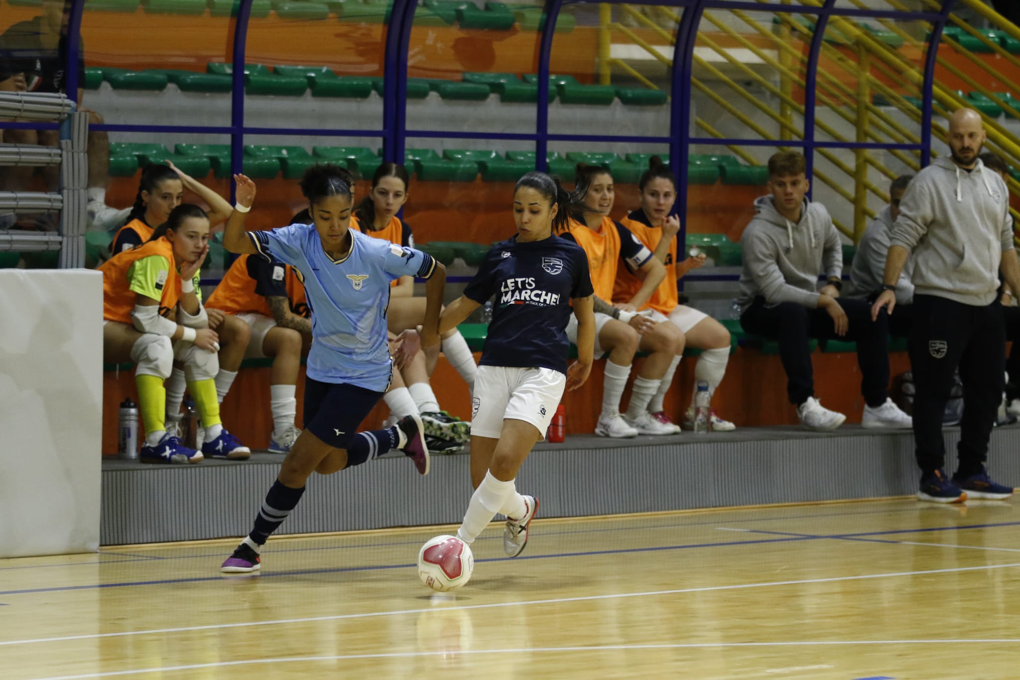Il Falconara rallenta, ma conserva la vetta: 1-1 con la Lazio. Successi netti per Bitonto e Levante