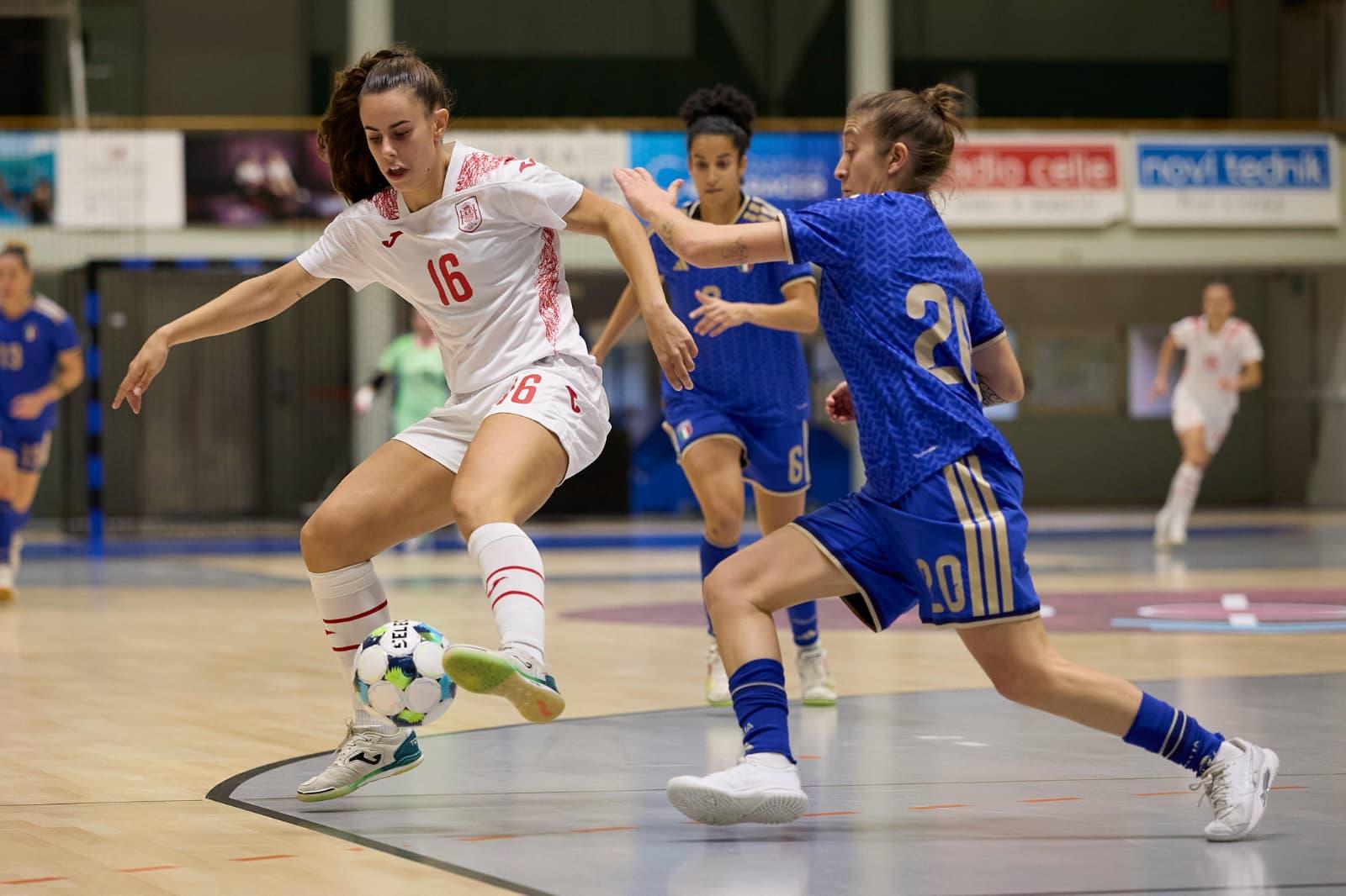 Episodi decisivi, Azzurre ko 2-1 con la Spagna. Sabato con la Francia in palio il pass per l’Europeo